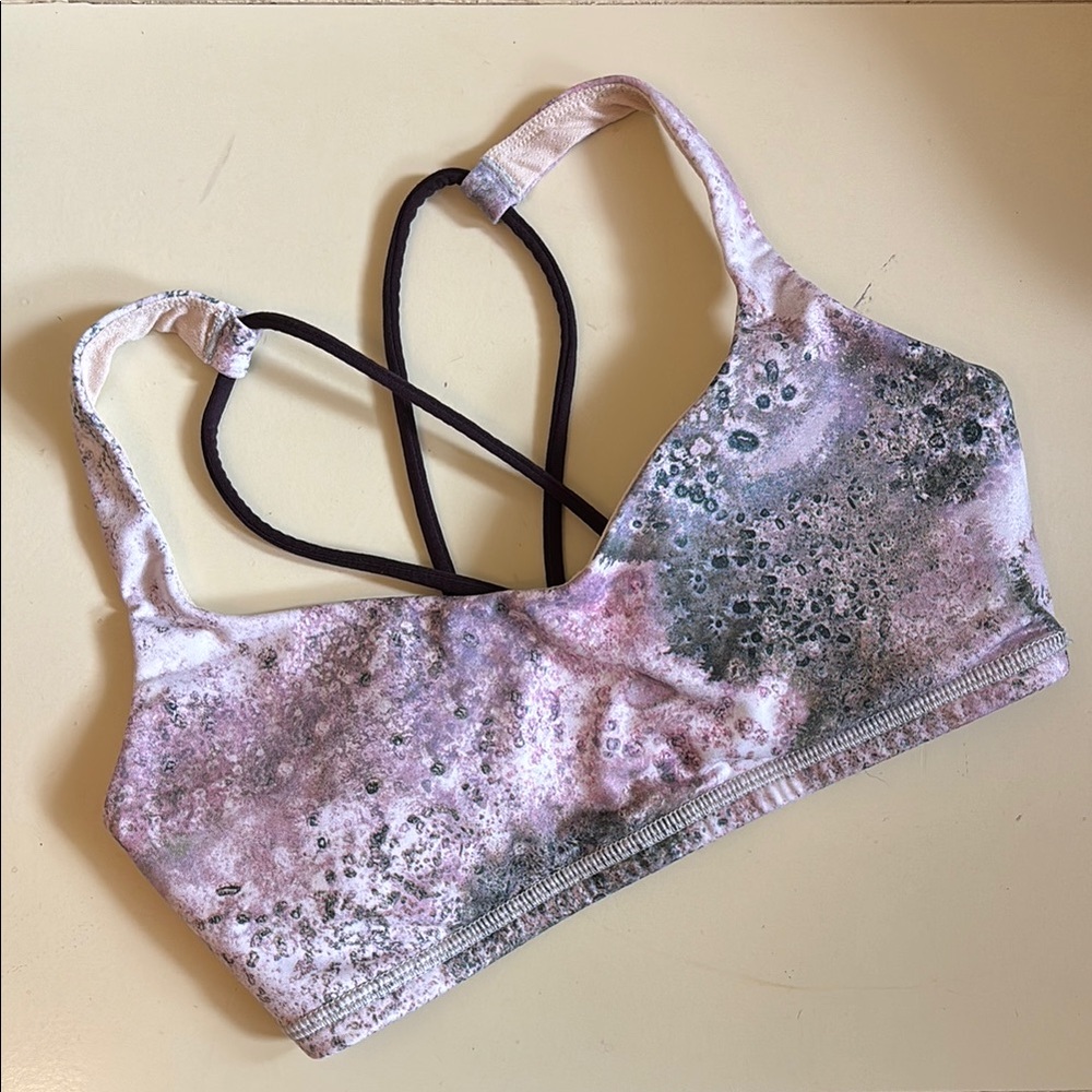 Lululemon Free to Be Bra